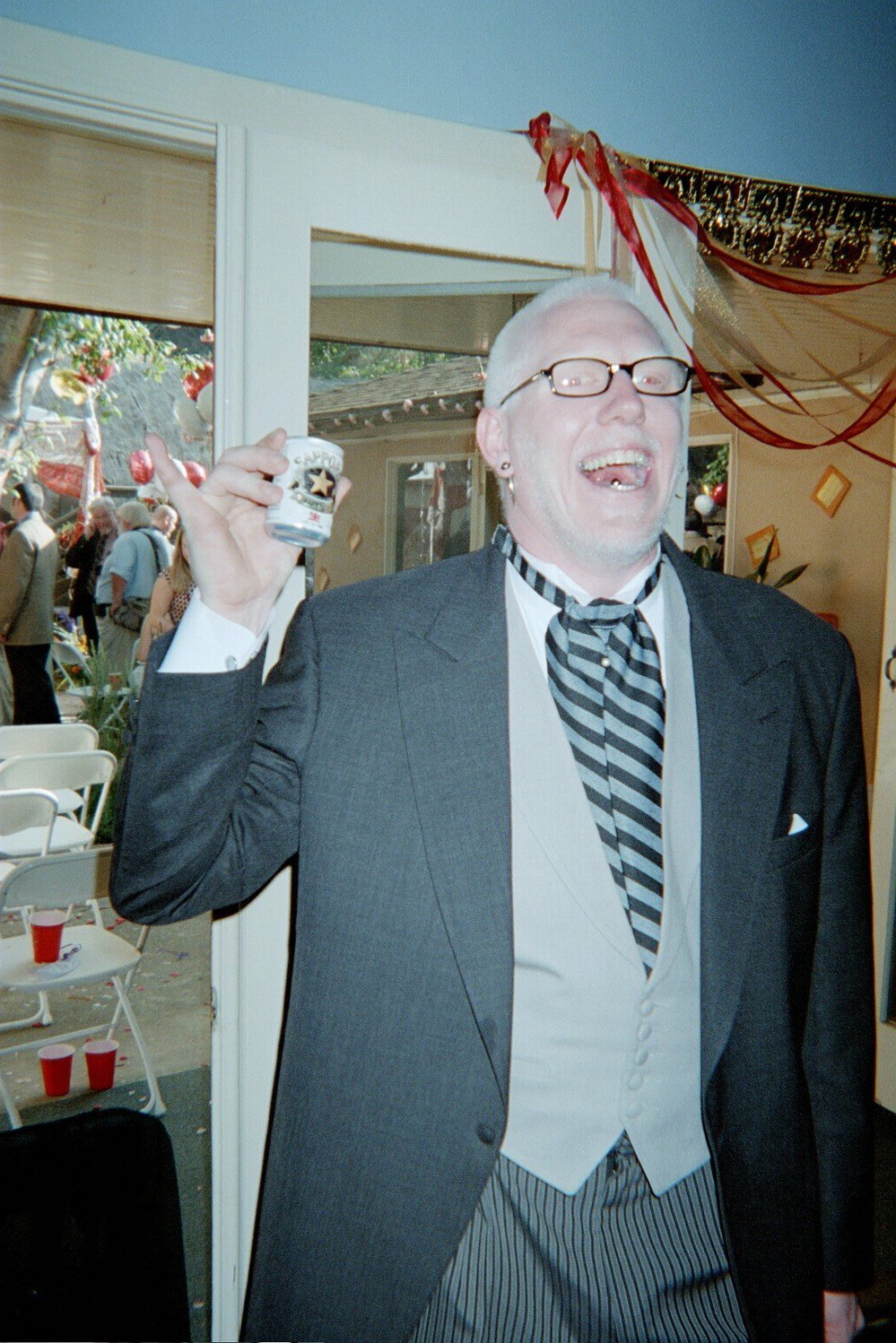 Duckie Carpenter morning suit tiny can